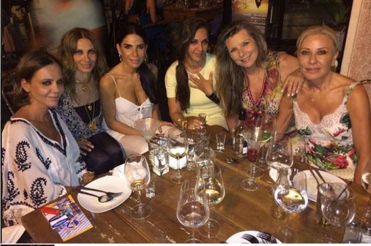 Μαρίτα Βασιλείου: Party για τα γενέθλια της στην παλιά Λευκωσία [εικόνες]