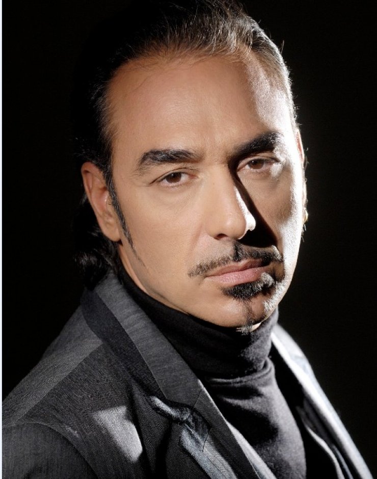 Νότης Σφακιανάκης: Απαντά για το αν χτύπησε τον σύντροφο της κόρης του 