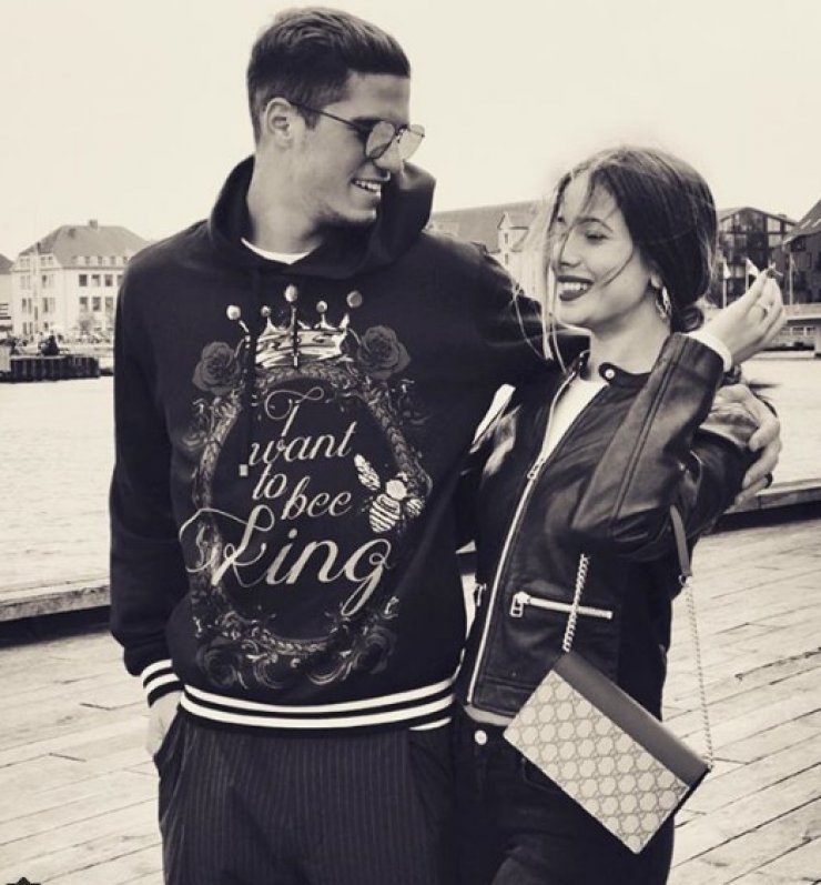 To party έκπληξη της Μαρίας Κορτζιά στον Πιέρο Σωτηρίου στην Κοπεγχάγη για τα γενέθλιά του