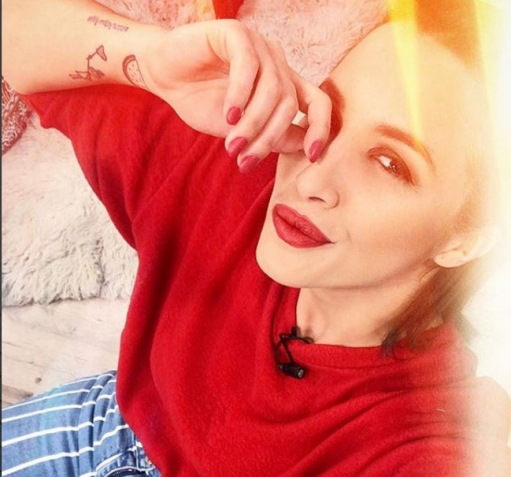 Κάλια Ελευθερίου: Ανέβασε ημίγυμνες φωτογραφίες στον προσωπικό της λογαριασμό στο instagram 