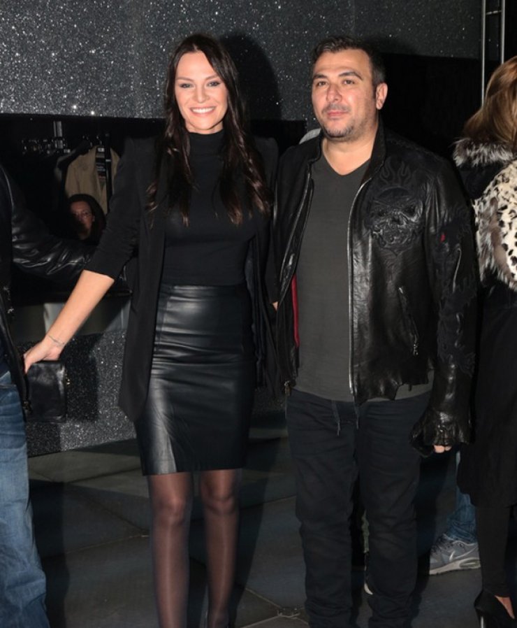 Αντώνης Ρέμος - Υβόννη Μπόσνιακ: Και άλλος επώνυμος νονός - έκπληξη για την κόρη τους