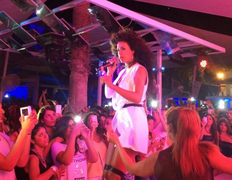 Ελένη Φουρέιρα: 1500 άτομα στους ρυθμούς της στην Λάρνακα