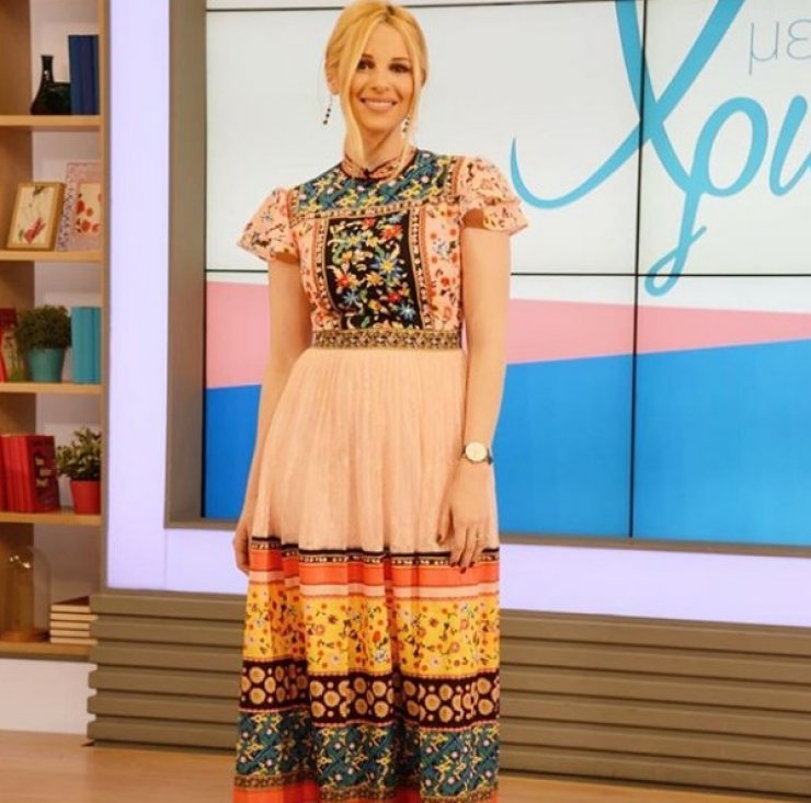 Το είπε και το έκανε! Η Χριστιάνα Αριστοτέλους έγινε μελαχρινή 