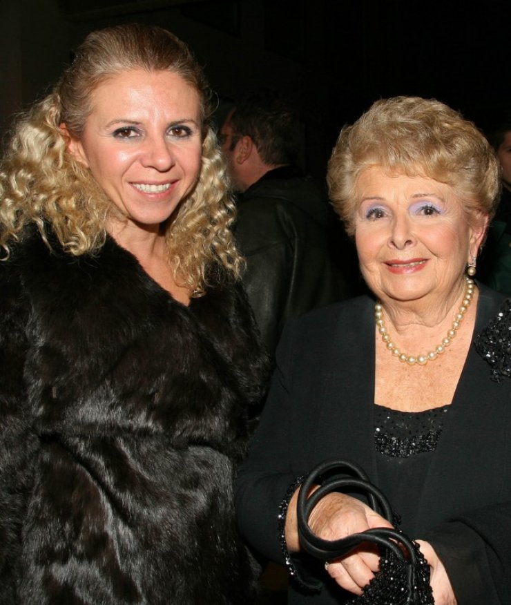 Το οργισμένο μήνυμα της Βέφας Αλεξιάδου: "Aσύστολο ψέμα! Ζήτησα να γίνει διάψευση αλλιώς θα στείλω εξώδικο"