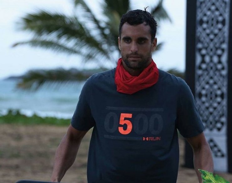 Δείτε πώς υποδέχτηκε τον Γιάννη Δρυμωνάκο η σύντροφός του