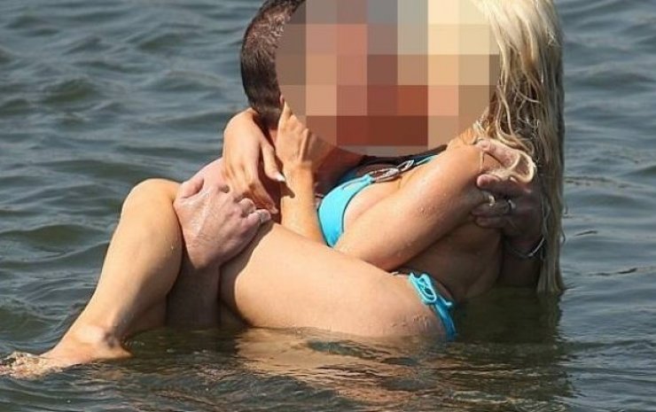 Εννέα μήνες μετά τον χωρισμό τους, αρραβωνιάστηκαν ξανά [εικόνα]