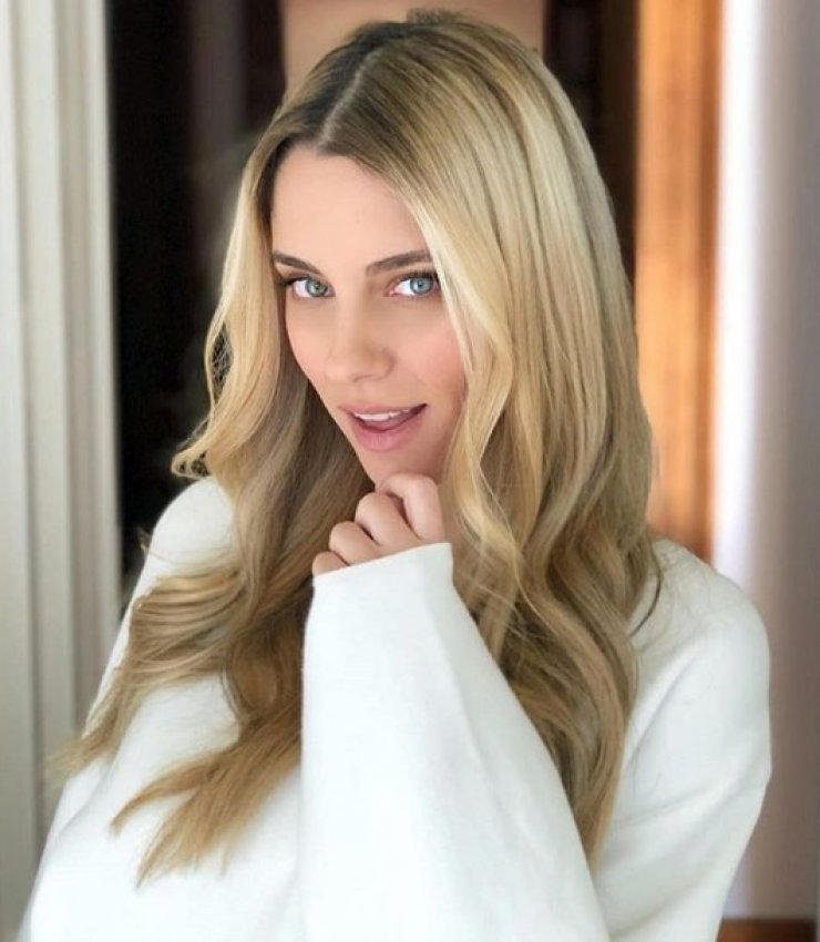 Η Δούκισσα Νομικού λίγο πριν γεννήσει αποκαλύπτει πόσα κιλά πήρε