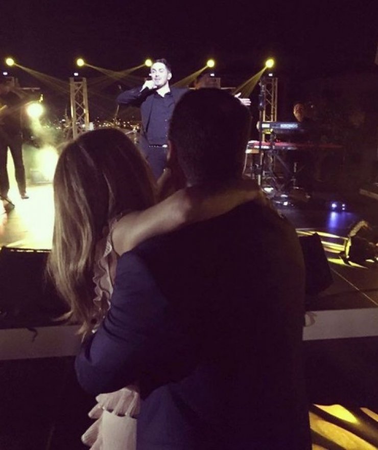 Χρύσανθος Τσουρούλλης - Έμιλη Γιολίτη: Δείτε τους μαζί να σβήνουν τα κεράκια στις τούρτες!