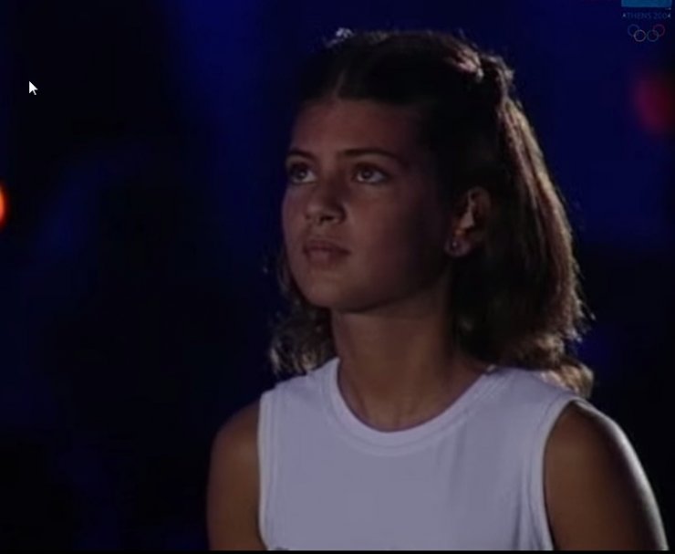 Φωτεινή: Το γλυκό κοριτσάκι των Ολυμπιακών Αγώνων του 2004 είναι σήμερα καυτή παρουσία και φιλόδοξη επιστήμονας