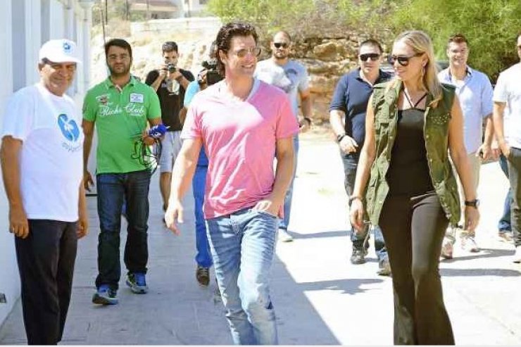 Σάκης Ρουβάς: Παιχνίδι στην Λεμεσό με μικρά παιδιά