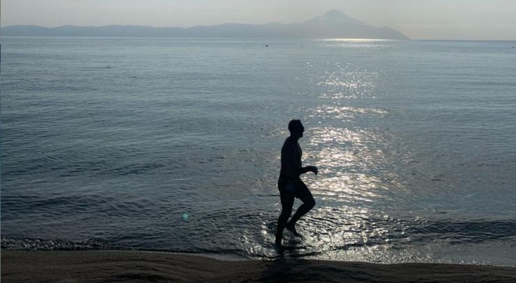 Θρήνος για Έλληνα ηθοποιό: Πέθανε ο πατέρας του από κορωνοϊό