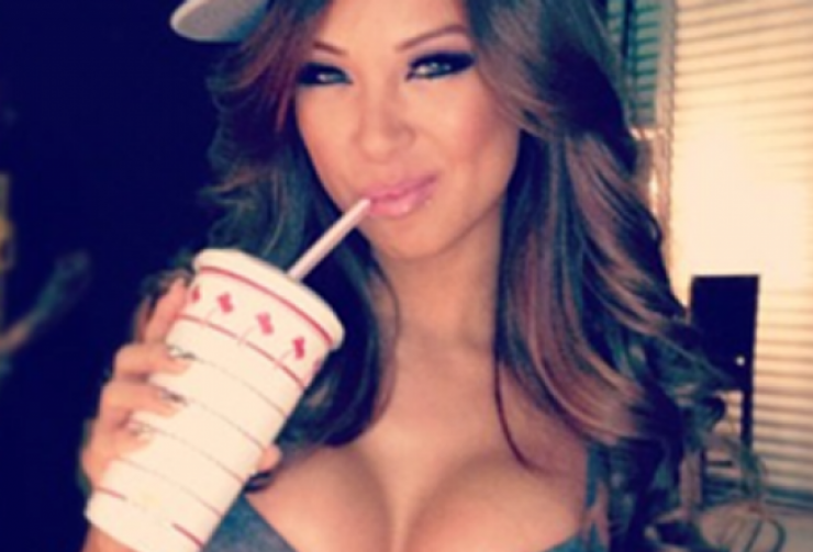 Sextortion: Οι «αμαζόνες» που παραπλανούν μέσω Facebook