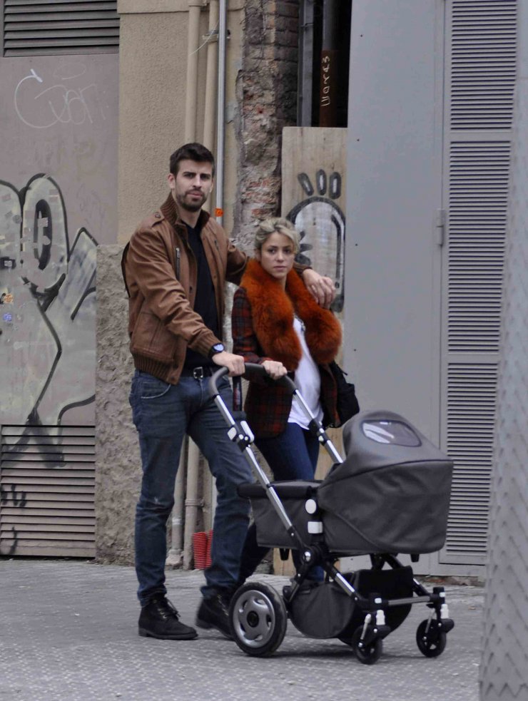 Shakira –Gerard Piqué: Για βόλτα με το γιο τους Milan