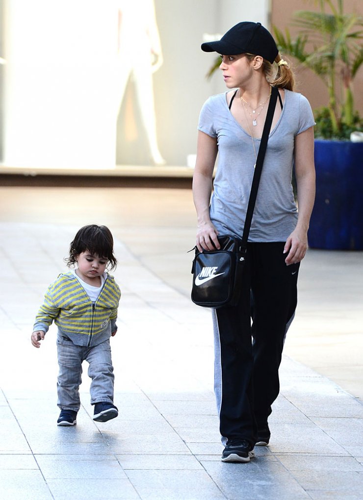Shakira: Τρυφερές στιγμές με το γιο της [εικόνες]