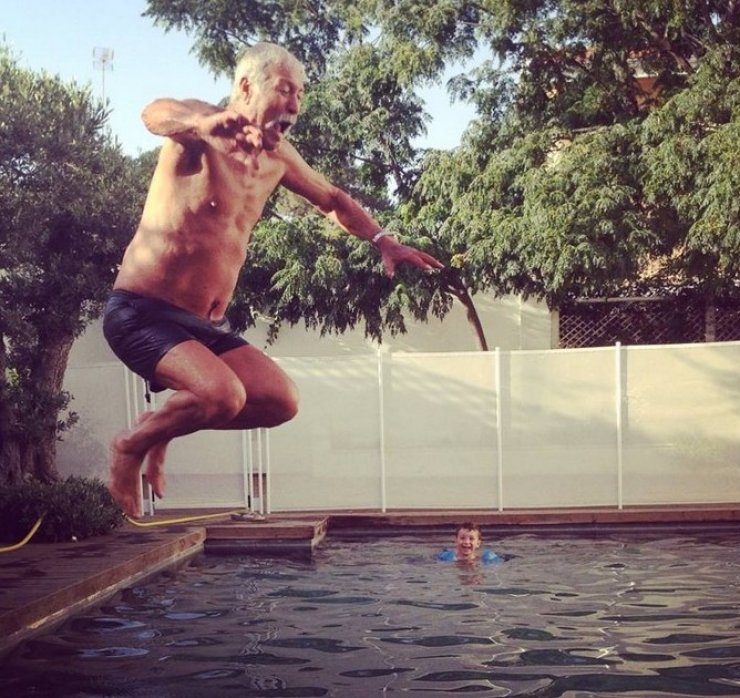 Nίκος Κόσης: Τα παιχνίδια με τον εγγονό του Ιωάννη