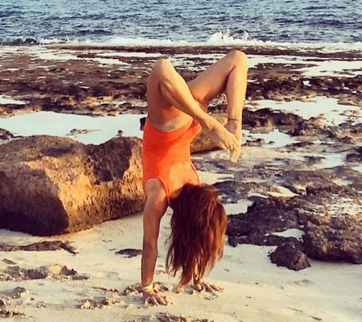 Ποια πασίγνωστη Κύπρια socialite είναι στη φωτογραφία;