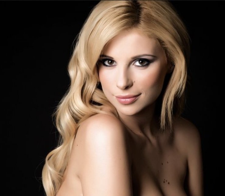 Xριστιάνα Αριστοτέλους: Στην Αθήνα αγκαλιά με πασίγνωστο παρουσιαστή