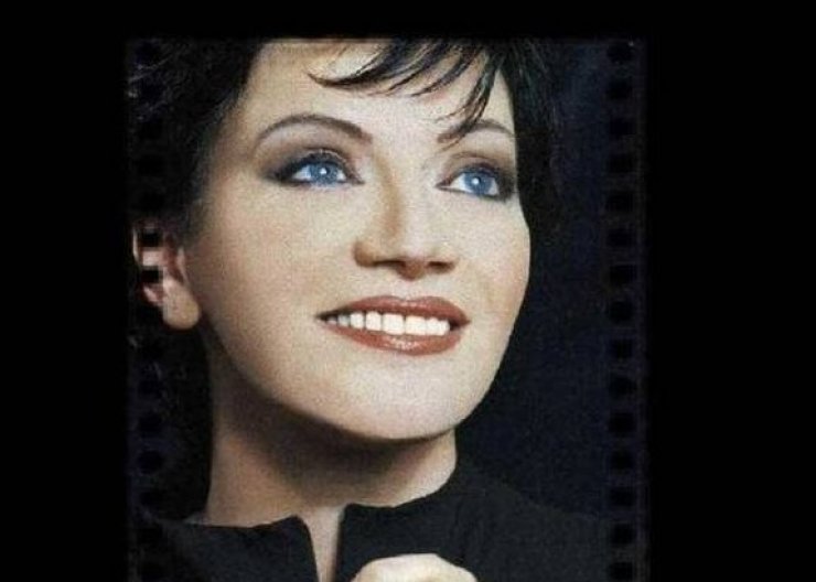 Δείτε πώς είναι σήμερα οι κόρες της αξέχαστης Μαλβίνας Κάραλη!