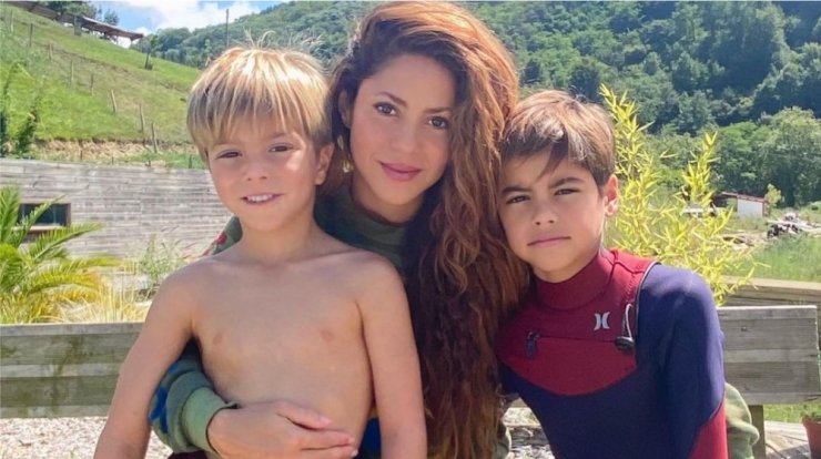 Shakira: Το άκρως απολαυστικό βίντεο στο TikTok μαζί με τους γιους της που έγινε viral
