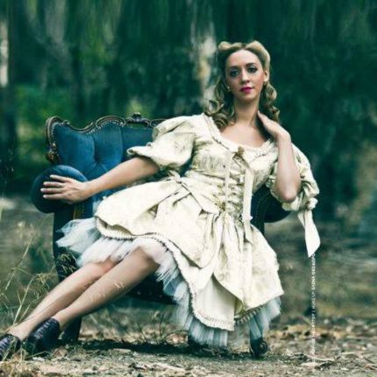 Ελένη Σιδερά: Δείτε την να θηλάζει τον ενάμιση έτους γιο της δημόσια!