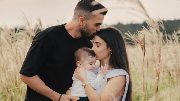 Βαλεντίνος Σιέλης – Φλωρεντία Σαββίδου: Ο γιος τους έγινε 10 μηνών και μοιράστηκαν όμορφες εικόνες!
