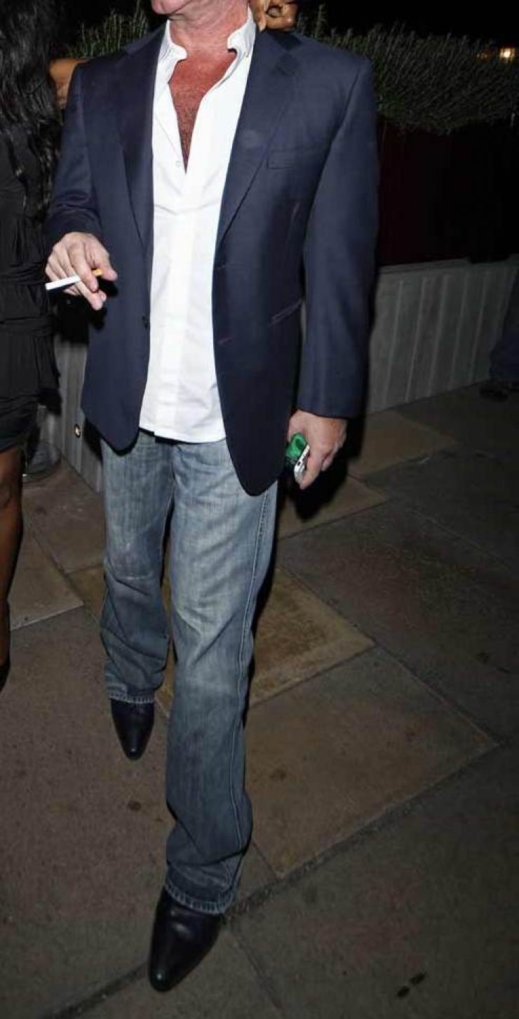 Ποιος διεθνούς φήμης εργένης θα γίνει πατέρας -με την γυναίκα του κολλητού του;!