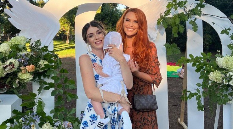 Σίσσυ Χρηστίδου: Ο 8χρονος γιος της, Μιχαήλ έγινε νονός! [εικόνες]