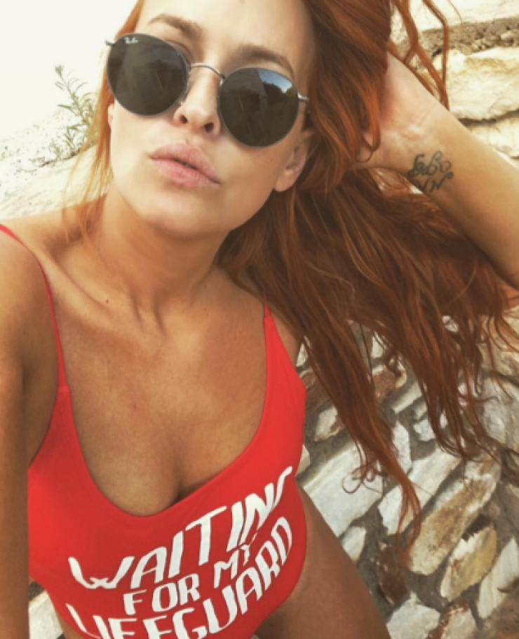 Ακομπλεξάριστη! Η Σίσσυ Χρηστίδου έκανε μπότοξ και μας το έδειξε on camera!