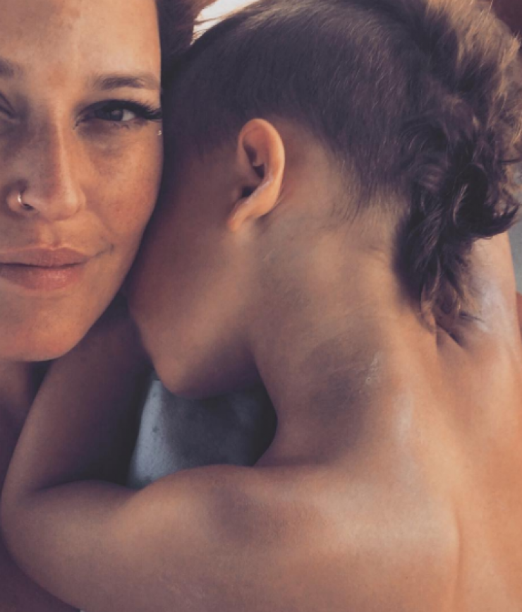 Η Σίσσυ Χρηστίδου ξετρέλανε το instagram αναρτώντας βίντεο με τον μικρό της γιο να κάνει χορευτική φιγούρα!