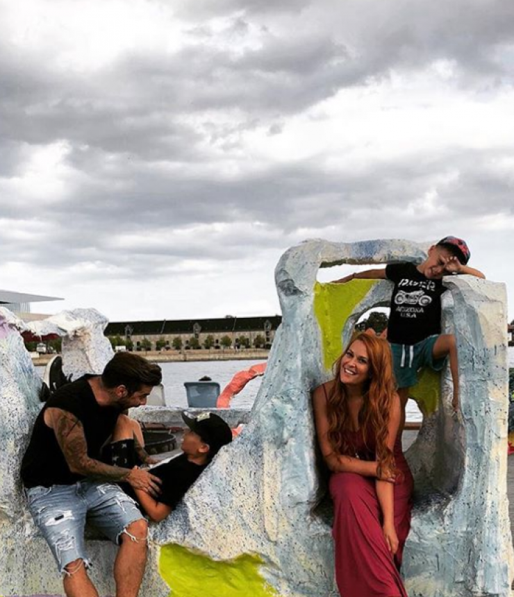 Η εικόνα που δεν είδαμε ποτέ! Η Σίσσυ Χρηστίδου στο μαιευτήριο πριν 10 χρόνια στην αγκαλιά του Θοδωρή Μαραντίνη!