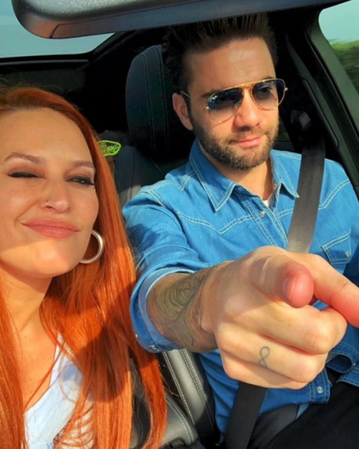 Θοδωρής Μαραντίνης – Σίσσυ Χρηστίδου: Μας βάζουν στο νέο τους σπίτι!