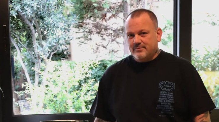 Δημήτρης Σκαρμούτσος: Η αποκάλυψη για τους γιους του και τη σύζυγό του [βίντεο] 