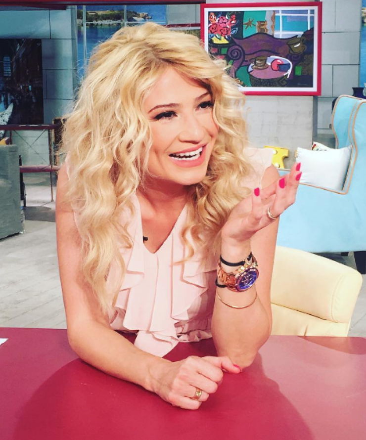 Φαίη Σκορδά: Ο άντρας που την κυνηγά και τις στέλνει μηνύματα!