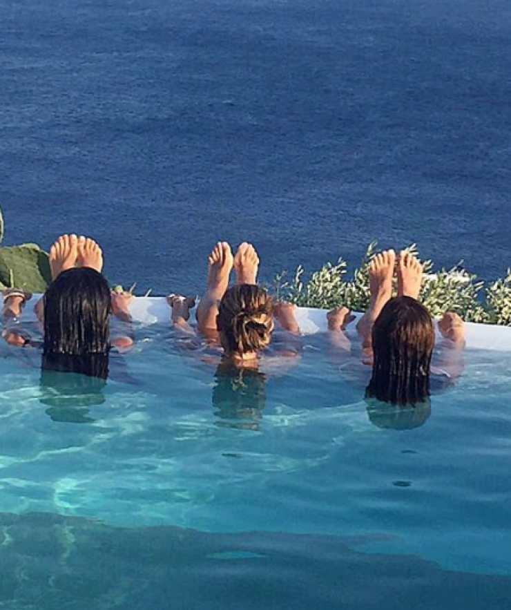 Η πιο όμορφη καλοκαιρινή φωτογραφία Κύπριων socialite από τις διακοπές τους!