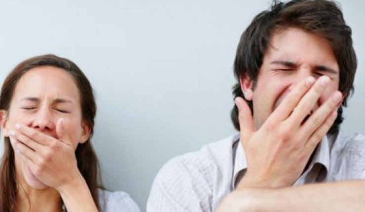 Επιβεβαιώθηκε: είμαστε πιο γκρινιάρες το πρωί από τους άντρες!