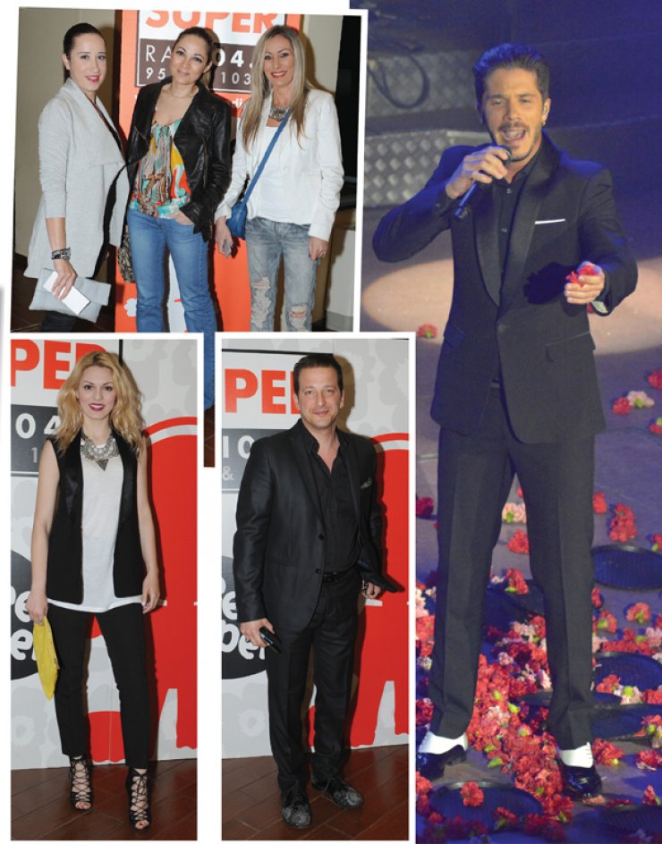 Ο Νίκος Οικονομόπουλος στο Pavilion Hall!