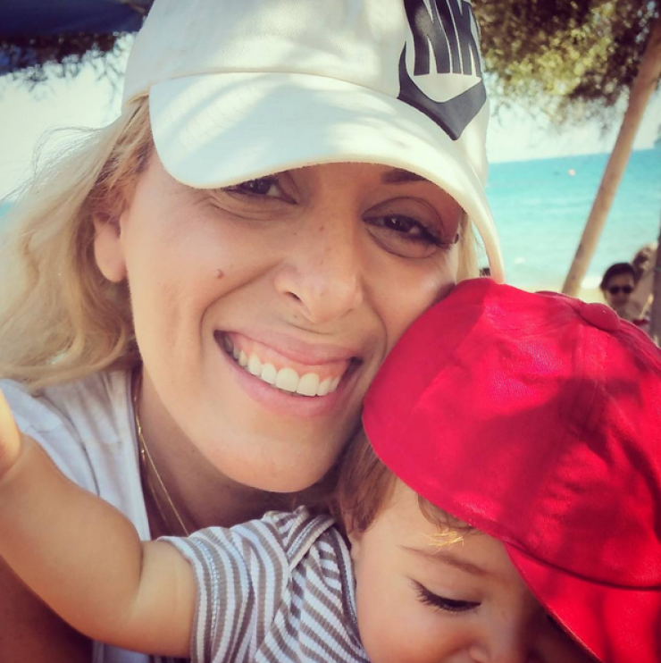 Δανάη Χρήστου: Δείτε την κόρη της να κάνει τα πρώτα της βήματα!