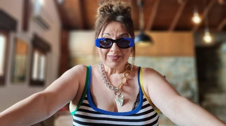 Σοφία Μουτίδου: Χορεύει twerk με το σουτιέν της [βίντεο]