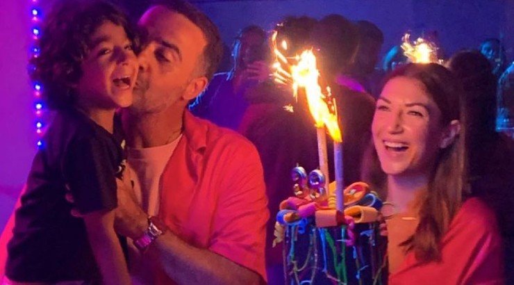 Μιχάλης Σοφοκλέους: Γιόρτασε τα γενέθλιά του στο νέο του σπίτι! [εικόνες & βίντεο]