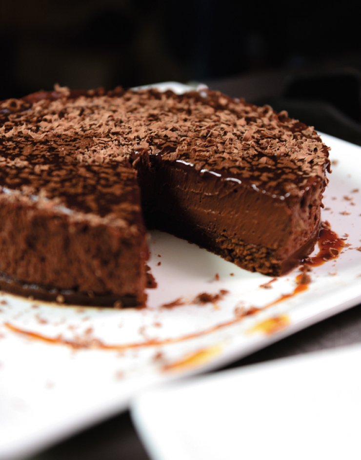 Σοκολατένιο cheesecake με topping καραμέλα