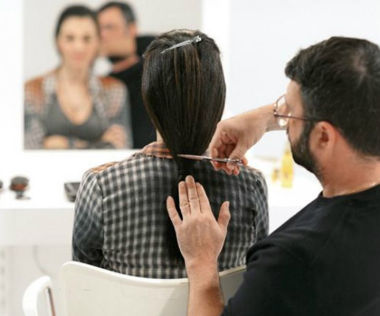 Κι όμως! Η Μαρία Σολωμού κράτησε την υπόσχεση της και δώρισε τα μαλλιά της