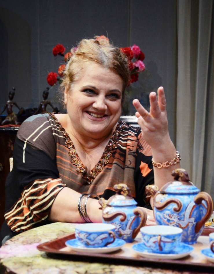 Η συγκλονιστική αποκάλυψη της Καστάνη! "Ο πατέρας μου αυτοκτόνησε πίνοντας δηλητήριο"