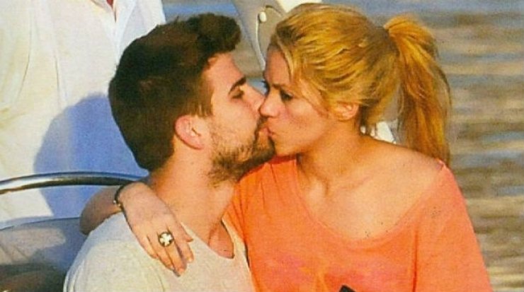 Είναι επίσημο! Shakira-Gerard Pique: Περιμένουν το πρώτο τους παιδί!