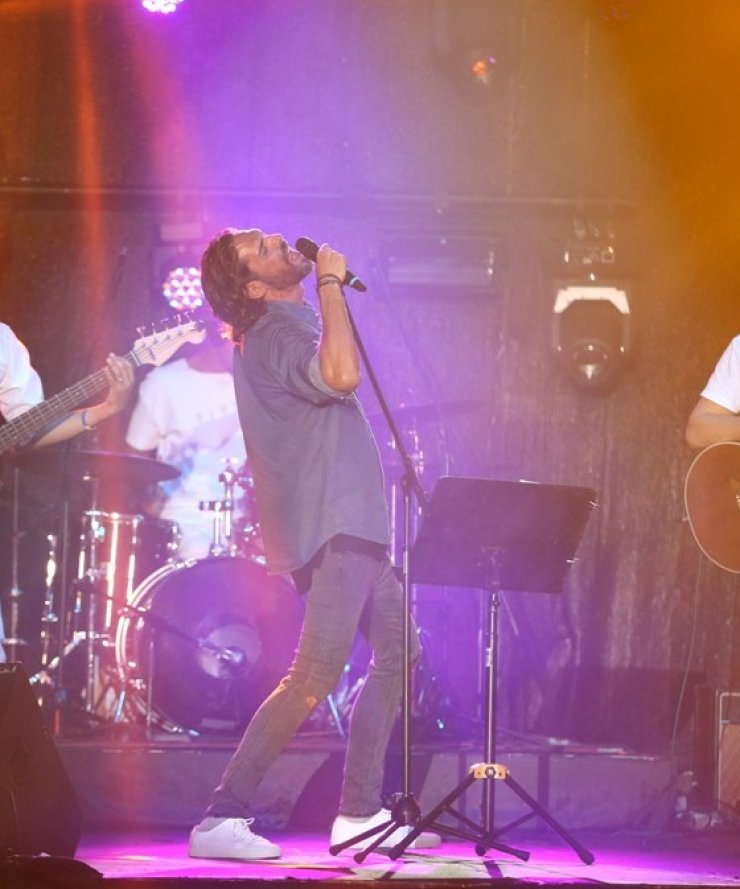 Η αποκάλυψη της μητέρας του Γιάννη Σπαλιάρα για τη σχέση του γιου της με τον Στέλιο Χανταμπάκη πριν μπουν στο παιχνίδι