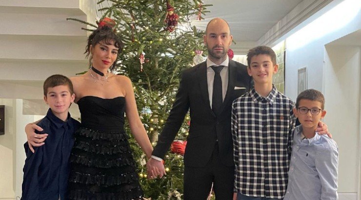 Σπανούλης – Χοψονίδου: Ο πρωτότοκος γιος τους έγινε 13 ετών [εικόνα]