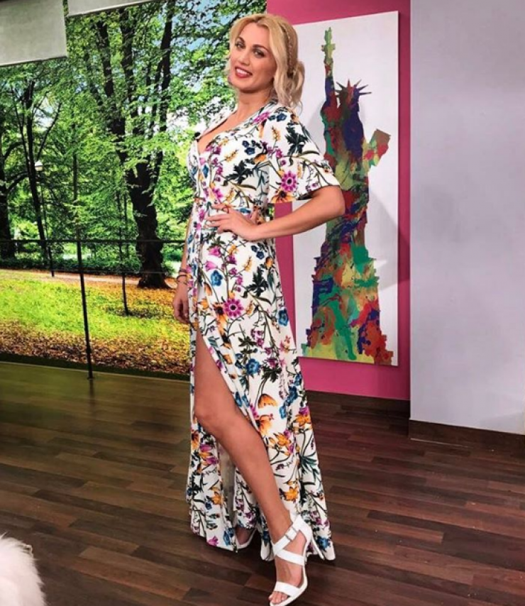 "Τρυπώσαμε" στο καμαρίνι της Κωνσταντίνας Σπυροπούλου!