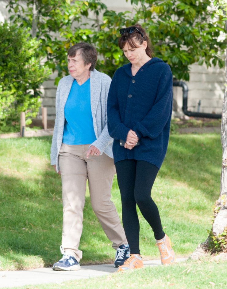 Οι τρυφερές στιγμές της Jennifer Garner με τη μητέρα της [εικόνες]