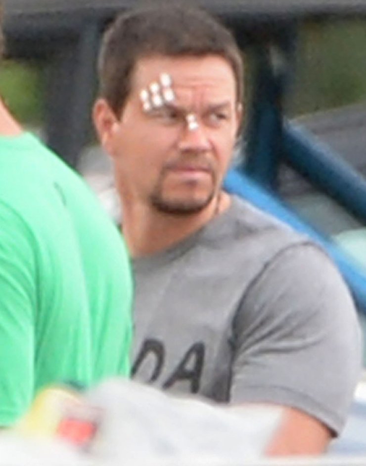 Το ατύχημα του Mark Wahlberg εν ώρα εργασίας [εικόνες]