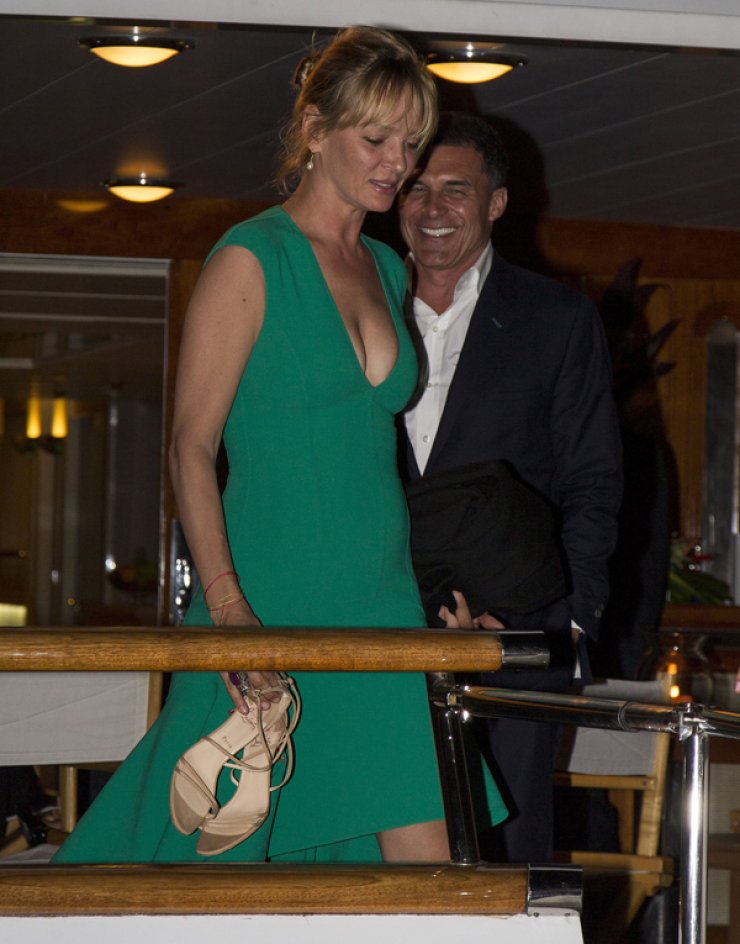 Έγκυος διάσημη σταρ του Hollywood από τον λίγους μήνες σύντροφό της [εικόνες]