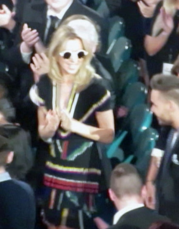 Britney Spears: Ξετρελαμένη με το πιο διάσημο boyband [εικόνες]